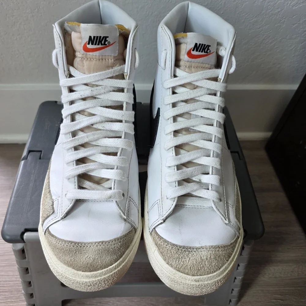 Nike Blazer Mid 77‎ Vintage White Black Sneakers Men 9.5 BQ6806-100